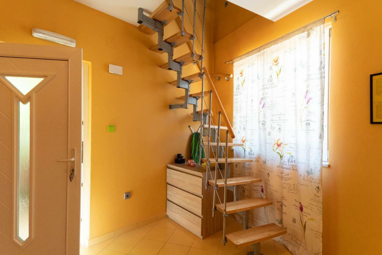 Apartment Limun Ližnjan Kültér fotó